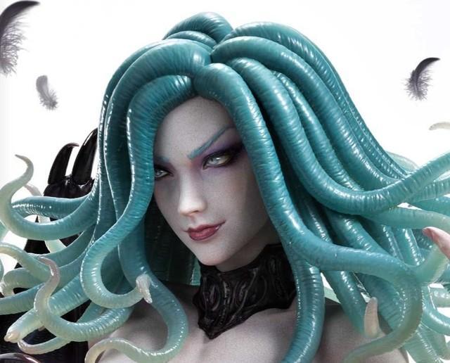 「ベルセルク」より　ゴッド・ハンドのひとり「スラン」が超絶フィギュアに© 三浦建太郎（スタジオ我画）／白泉社