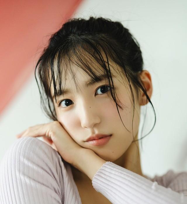 下尾みう1st写真集（仮）（KADOKAWA、撮影：HIROKAZU）より　先行カット