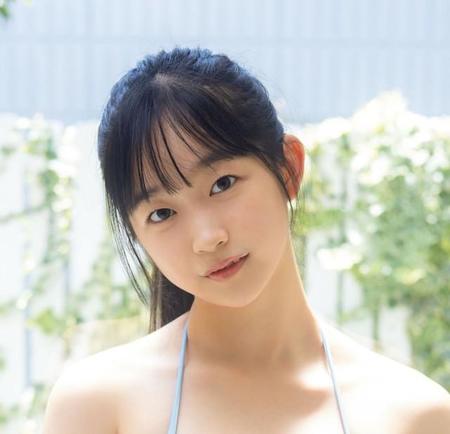 ちばひなの、ヤングアニマルWebより＝撮影／青山裕企