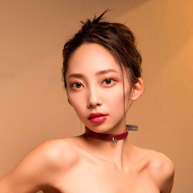 オールナイトフジコ　友恵温香　沖玲萌　松尾実李果 サイン入り Tシャツ オールナイトフジコ 友恵温香 沖玲萌 松尾実李果 サイン入り Tシャツ