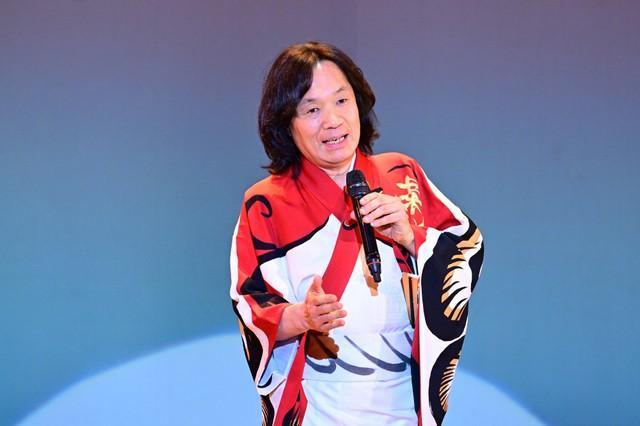 「ちはやあかさか くすのきまつり～楠公誕生地で上方演芸寄席をたのしもう～」に出演した河内家菊水丸（提供・吉本興業）