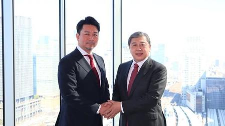 館山昌平氏とマルハン北日本カンパニーの韓俊社長