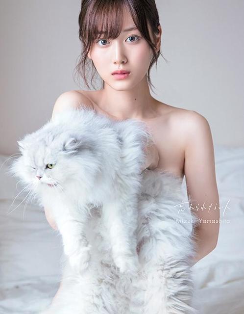 卒業発表の乃木坂46山下美月 大ヒット初写真集が6度目の重版