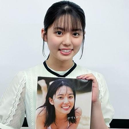 都内で写真集発売イベントを開いた松島かのん