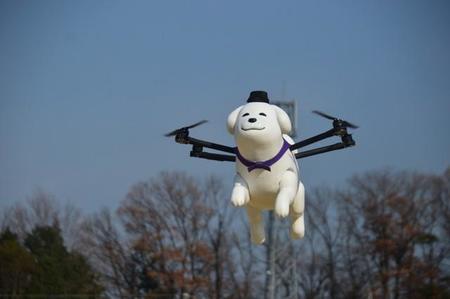 住民に愛される空飛ぶワンちゃん…ドローンと合体した奈良県王寺町の前代未聞のゆるキャラが話題に