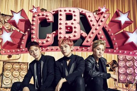 EXO-CBX（左から）チェン、ベクヒョン、シウミン（出典：EXO SNS）