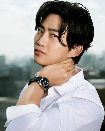 木村拓哉主演映画「グランメゾン・パリ」に出演することが明らかになった2PMのオク・テギョン（出典：オク・テギョンInstagram）