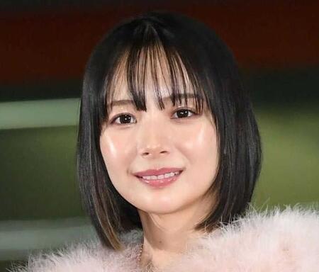 “役満ボディ”プロ雀士・岡田紗佳、織姫風衣装で麻雀最強戦Ｖを報告「衣装も七夕仕様にしました」