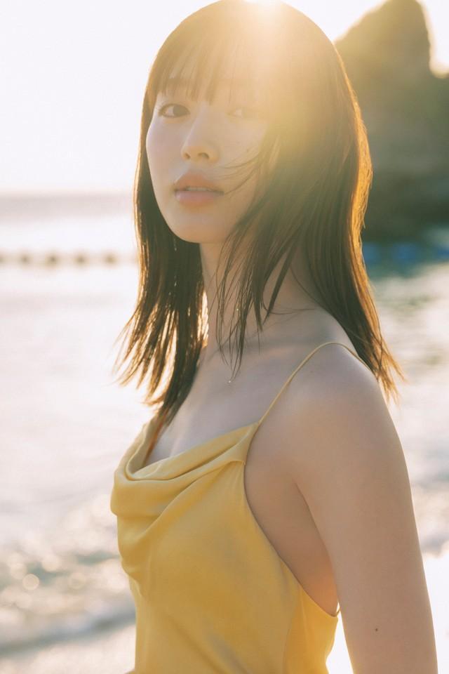 白石聖2nd写真集（宝島社）先行カット