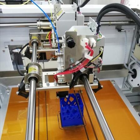 事業用だけでなく家庭にも広がりつつある3Dプリンターとは？　※画像はイメージです（ちばまつよし/photoAC）