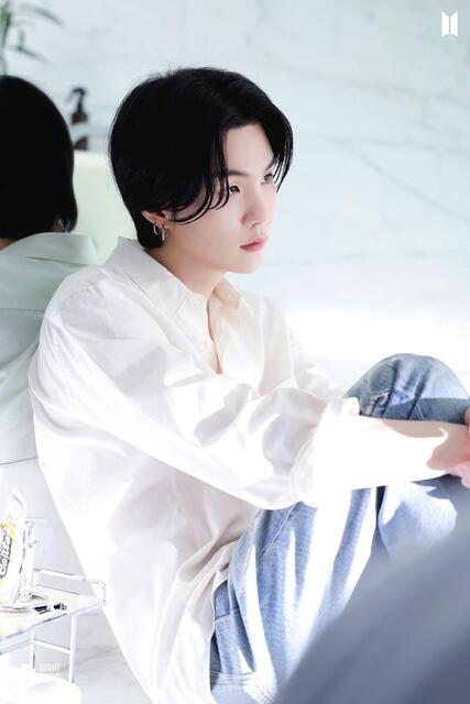 【 Suga 】 BTS SUGA 飲酒運転疑惑の警察調査から2日、2度目となる謝罪文を公開