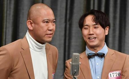 コロコロチキチキペッパーズ・ナダル（左）と西野創人＝22年11月撮影