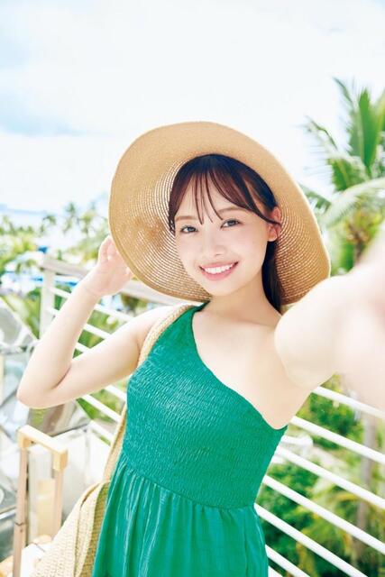 日向坂46・濱岸ひより 大胆カット挑戦の初写真集 裏表紙4カットを公開