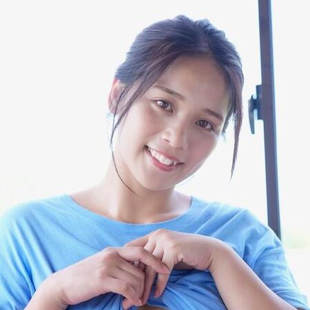 山岡雅弥 1st写真集「MIYABI blue」（講談社、 撮影・LUCKMAN）の先行カット