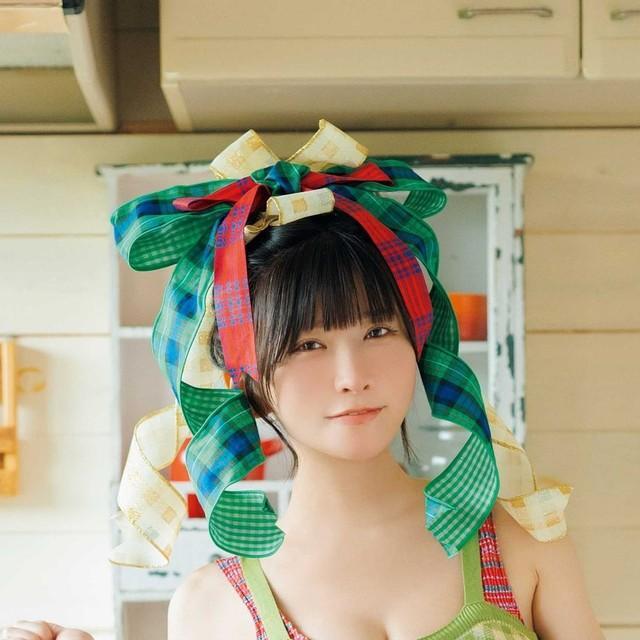 「ヤングアニマルweb」（白泉社）でグラビアを披露したみゃこ（撮影／U-YA）