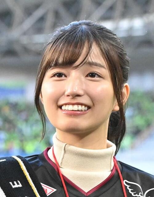 乃木坂46五百城茉央、10代最後のランジェリー姿も！初づくしの初写真集