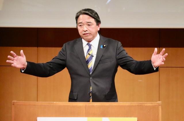 国民民主党の党大会で演説する榛葉賀津也幹事長