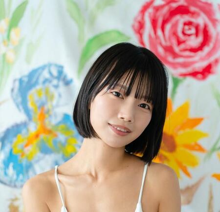 夏目綾デジタル写真集「my color」©HIROKAZU／集英社