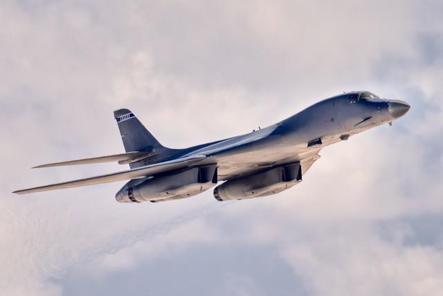 超貴重！米空軍 B-1 爆撃機 三沢基地 展開記念パッチ 超貴重！米空軍 B-1 爆撃機 三沢基地 展開記念パッチ - メルカリ