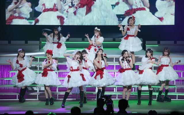 春ツアーでパフォーマンスするモーニング娘。'25