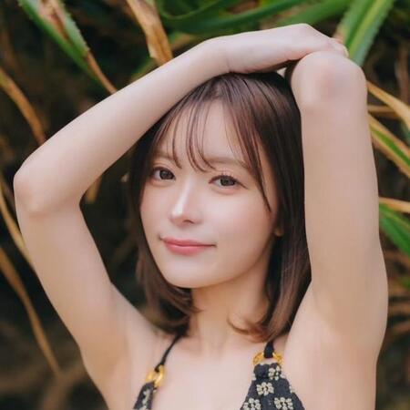 聖菜の2nd写真集「5度見したよね？」（KADOKAWA）より＝撮影・友野雄