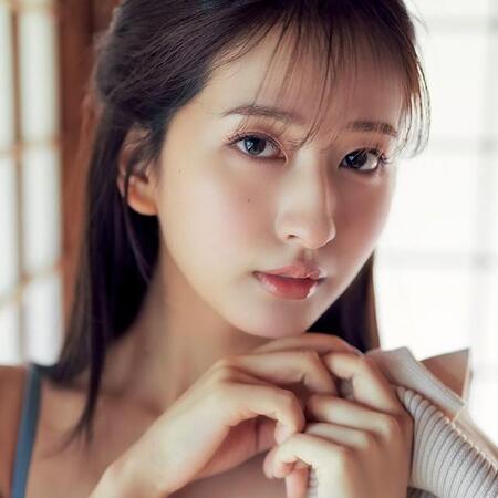 「週刊SPA!」（扶桑社）2025年4月15日発売号に登場した斉藤里奈＝撮影／唐木貴央、ヘアメイク／新井祐美子、スタイリング／八杉直美