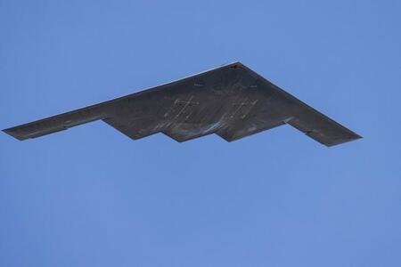 B-2爆撃機（画像はイメージ＝ranchorunner/stock.adobe.com）