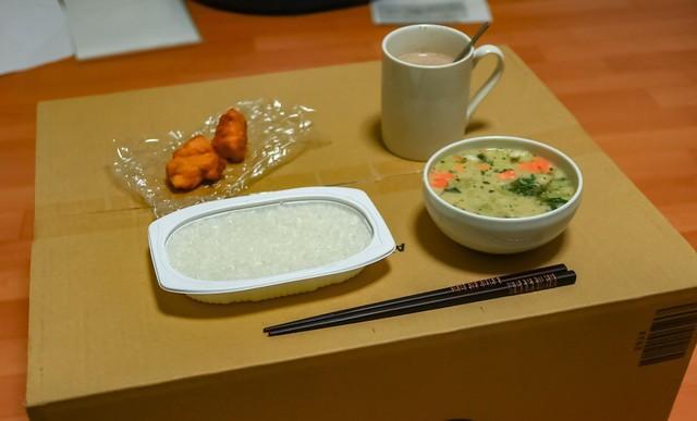 「1カ月の食費＝年齢×1000円」23歳時の食事メニュー＝「一人旅研究会」さんのX（@hitoritabiken）より