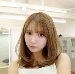 でかカップ＆小顔すぎ！三上悠亜の優雅な姿にファン「ワンチャンになりたい」