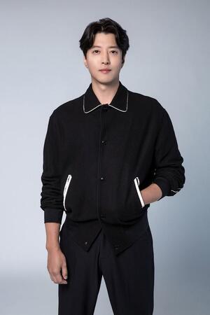 俳優のイ・ドンゴン（出典：FNCエンターテインメント）