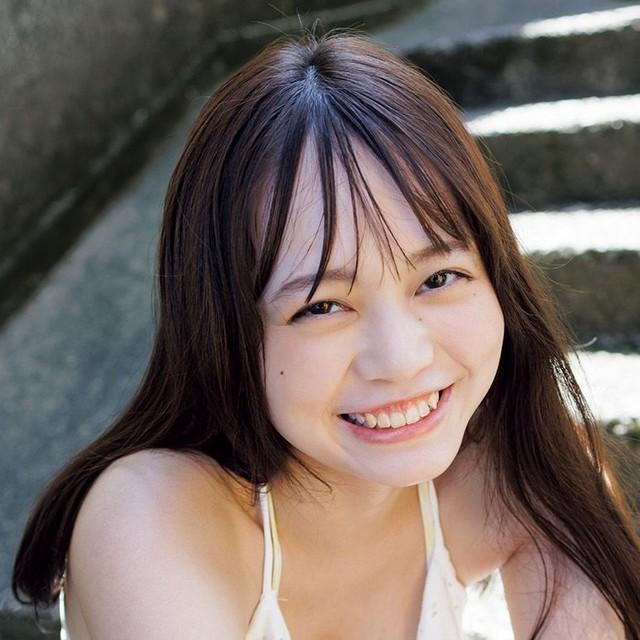 写真集「旬撮GIRL Vol.24」（扶桑社）に登場した蓬莱舞＝撮影：青山裕企、ヘアメイク：北川香菜実、スタイリング：角藤智美