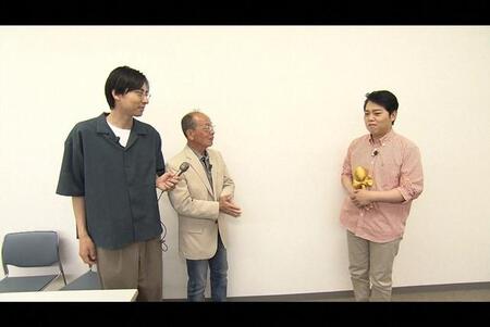 永見大吾探偵（左）が調査した「三山ひろしの髪の秘密」＝「探偵！ナイトスクープ」6月27日放送回よりⓒABCテレビ