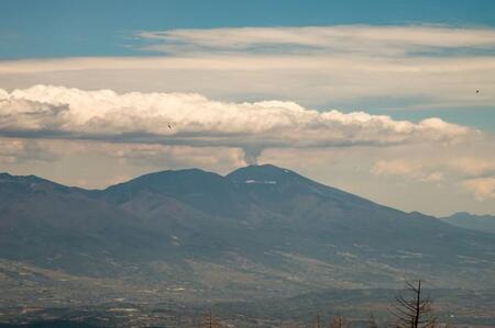 浅間山（画像はイメージ＝公一 佐藤/stock.adobe.com）
