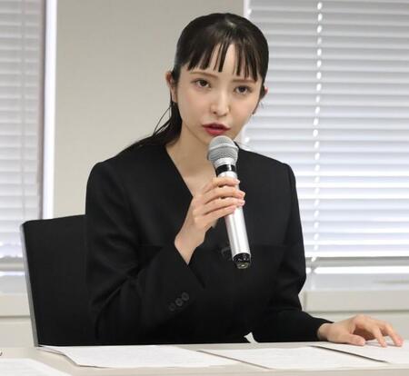 都内で会見したみんなでつくる党の大津綾香党首