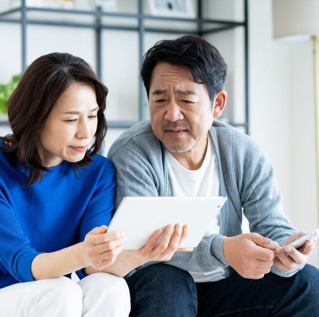 相続した株が大暴落！遺産分割ってやり直せないの？　※画像はイメージです（arancione/photoAC）