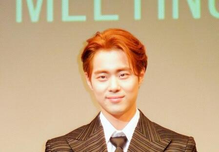 日本初のファンミーティング1部を終え会見に登場したチョ・ビョンギュ