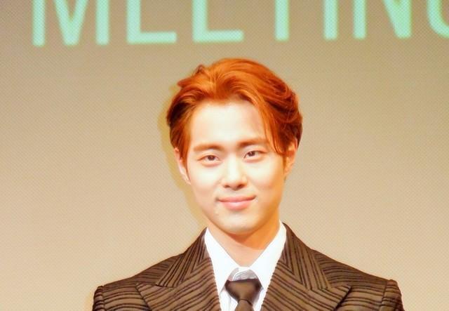 日本初のファンミーティング1部を終え会見に登場したチョ・ビョンギュ