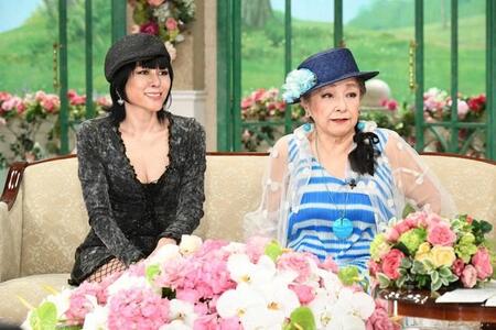 28日放送の「徹子の部屋」に出演する冨士眞奈美（右）と岩崎リズ＝テレビ朝日提供