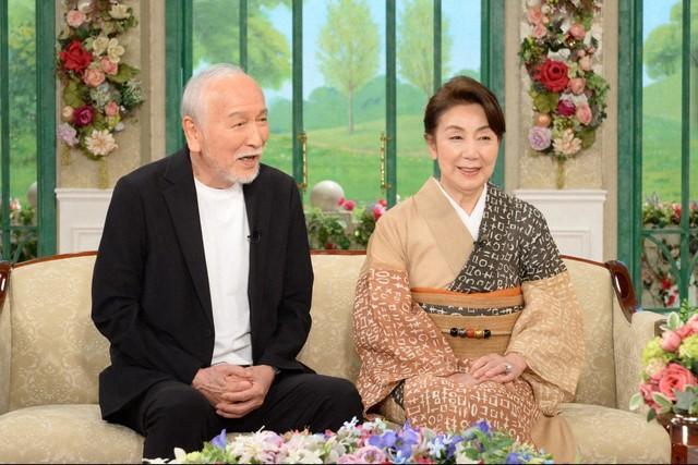 30日放送の「徹子の部屋」に出演する村井國夫（左）と音無美紀子＝テレビ朝日提供