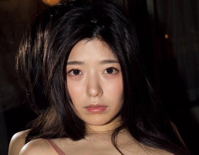 「FLASH」（25年9月9日発売号）に登場した山田かなⓒ光文社／週刊FLASH（写真・小塚毅之）