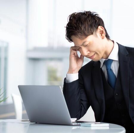 週休2日制は土日が完全に休みではない？　※画像はイメージです（NicoNico_25/photoAC）