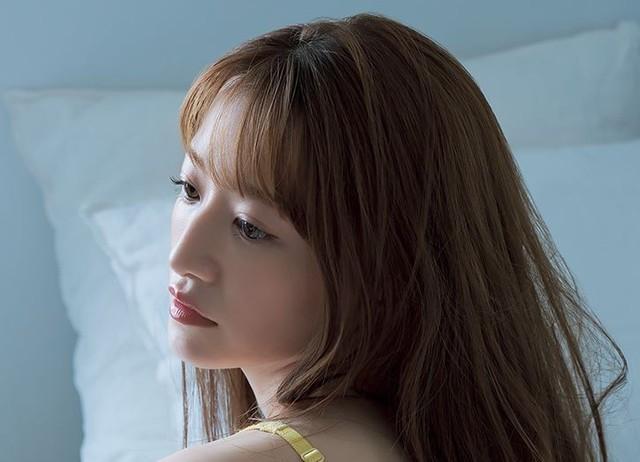 中田花奈「週刊SPA!」（扶桑社）2025年10月14・21日号より＝撮影：唐木貴央 ヘアメイク：萩村千紗子 スタイリング：八杉直美