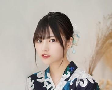 シャツはらり、大胆ウエスト切れ込み　アイドル脱ぎ捨てオトナ姿！宇咲「週プレ」でイメチェン