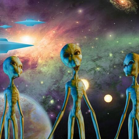 太陽系に向かって突進中の恒星間天体、UFOの可能性！？