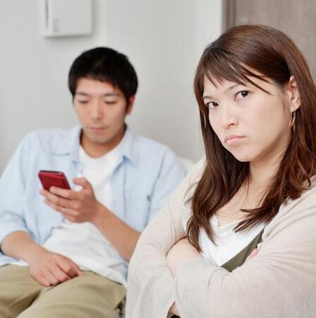 育児分担に不満が募る　※画像はイメージです（ACworks/photoAC）