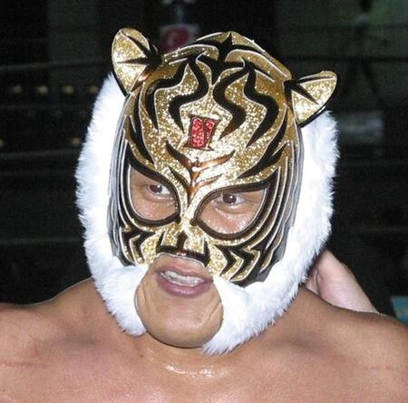 猪木さんの遺骨、25年ぶりに新日本プロレス道場に！4代目タイガーマスクが報告「道場に帰ってきました!!」