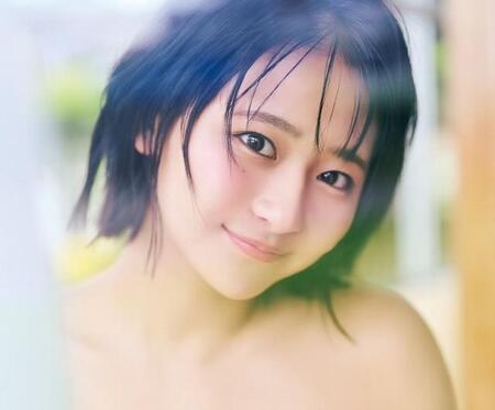 「FLASH」（25年11月18日発売号）に登場したすみぽん（高倉菫）ⓒ光文社／週刊FLASH럫・佐々木大輔（SIGNO）