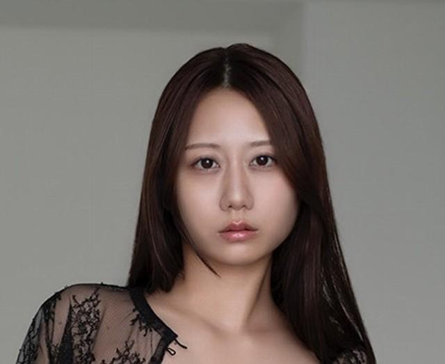 古畑奈和 デジタル限定写真集「stole my heart」（ワニブックス）より＝撮影：田畑竜三郎