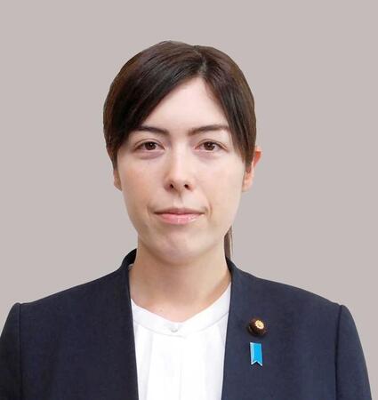 小野田紀美氏