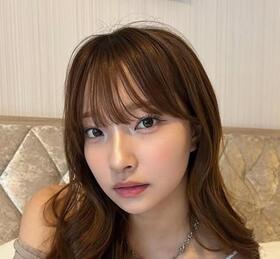 里仲菜月のインスタグラム＠natsuki_satonakaより